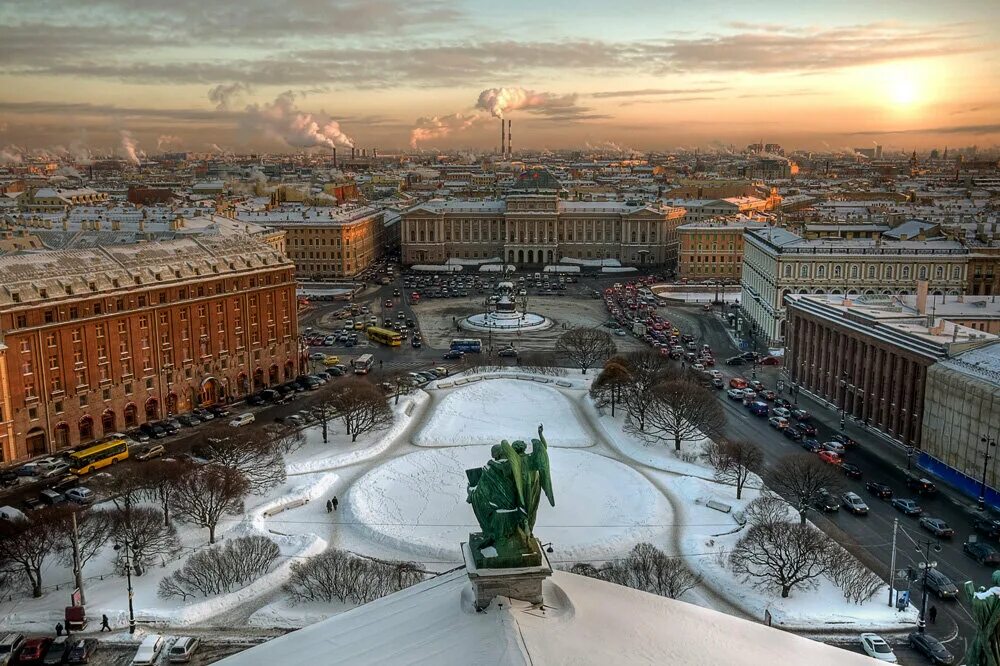 Спб в декабре. Гордеев Эдуард Исаакиевская площадь. Санкт-Петербург зима. Зимний Петербург. Предзимний Питер.