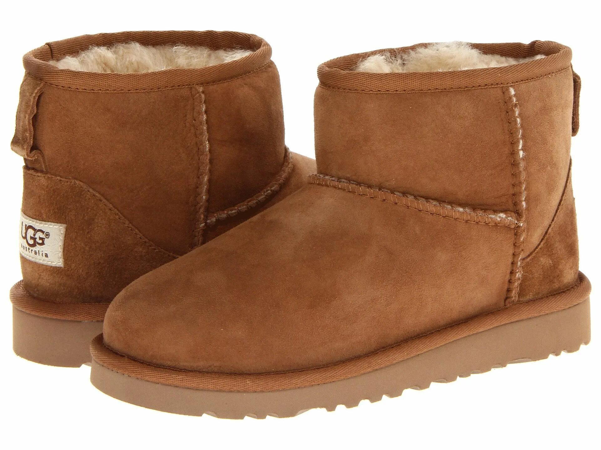 Угги мужские натуральные. UGG Kids угги Mini Classic 11. UGG сапожки Mini. UGG Classic Brown. Угги UGG Mini Camel цвет кэмел.