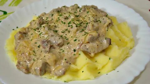 Куриная печень в сметане с картошкой