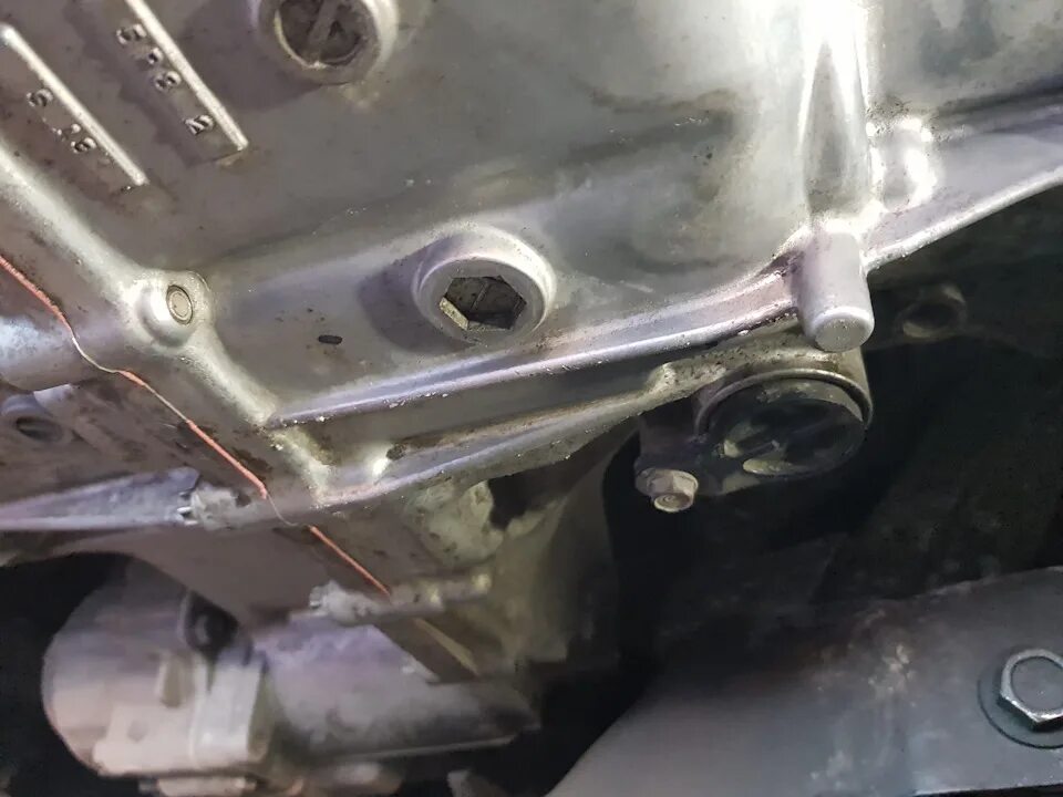 Хонда фит ge6 вариатор сливной болт. Honda 90471px4000. 3. Сливной болт на двигателе хонда фит. Масло хонда фит гибрид gp11.