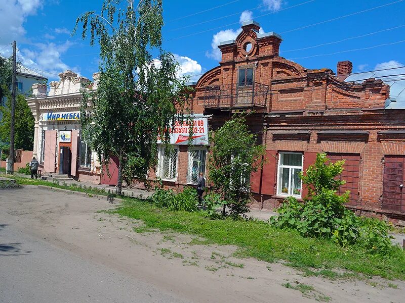 Дом купца лебедева алатырь. Алатырь центр города. Алатырь чувашия архитектура. Алатырь ул комсомола. Крепость алатырь.