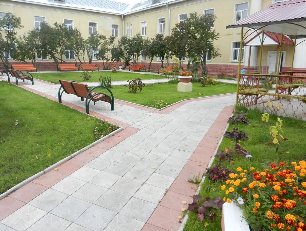 Кировский дом интернат для престарелых и инвалидов киров. Боговский дом интернат. Интернат для престарелых и инвалидов г кирово чепецк. Интернат для детей инвалидов. Геронтологический центр тушино.