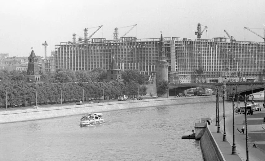 Когда снесли гостиницу москва. Когда снесли гостиницу москва