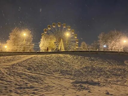 Колесо обозрения зима