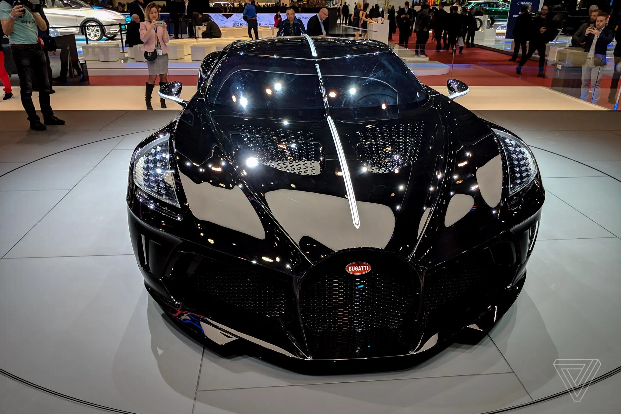 Бугатти Бугатти 2022. Бугатти Роналду 2022. Bugatti Veyron 2022. Бугатти Вейрон 2022 Роналду. Bugatti la voiture цена