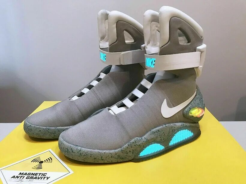 Nike air mag neon. Nike air mag back to the future. Nike air mag реплика. Nike air mag – 1989. Nike mag 2016.