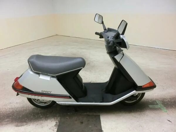 Honda Spacy 50. Скутер Honda Spacy. Скутер Хонда 50 кубов. Honda Spacy 1982. Купить скутер хонда 50