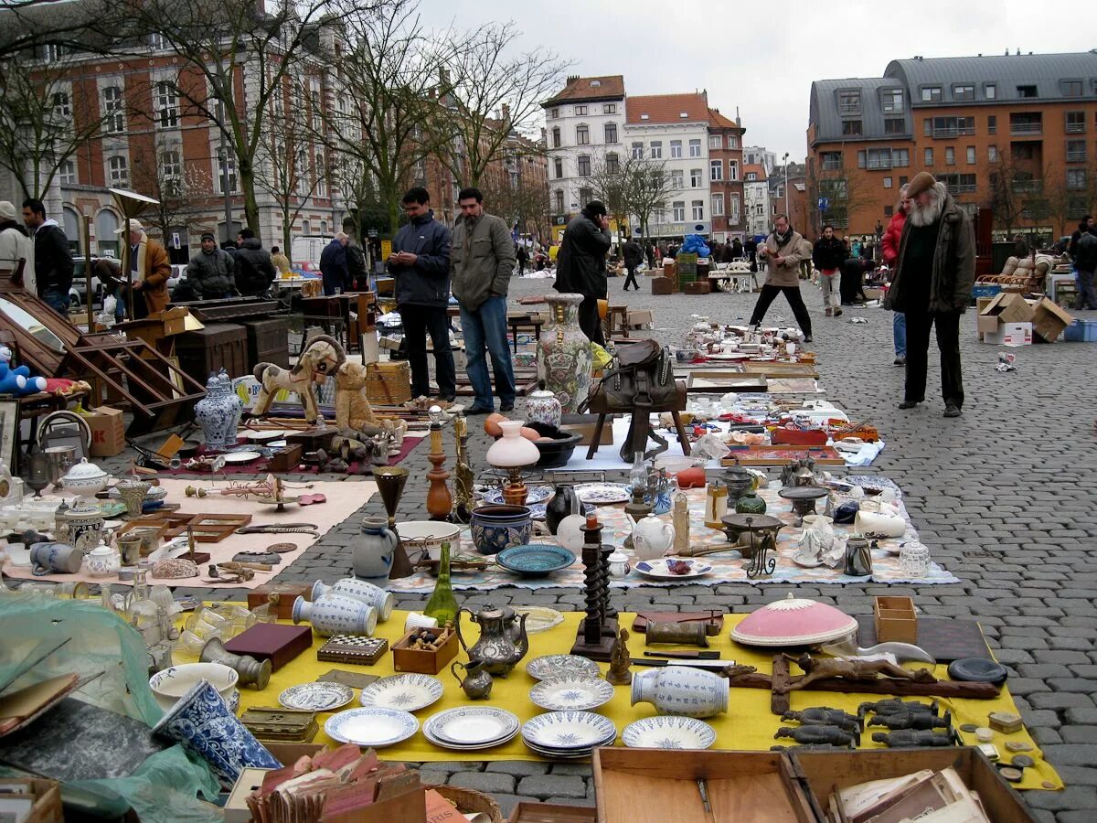 Рынок сент уан в Париже. Paris Market (рынок в Париже). Блошиный рынок Saint-Ouen в Париже. Париж блошиный рынок сент-уан. Блошиные рынки области