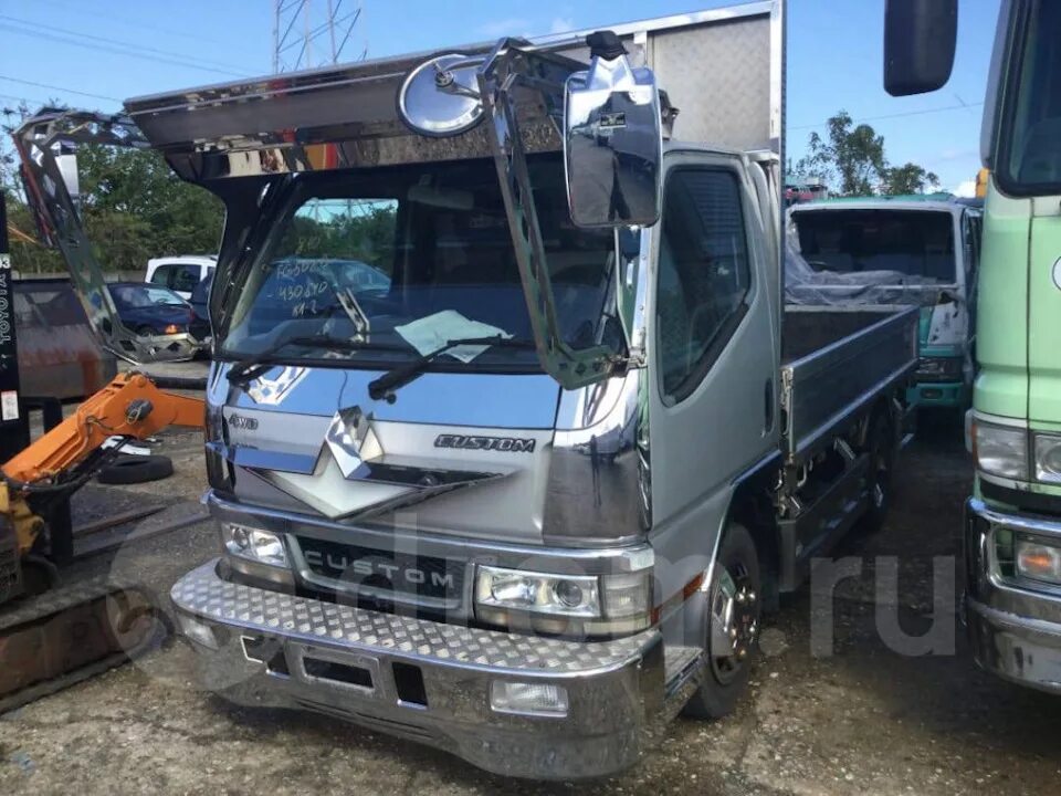 Mitsubishi Canter хром. Isuzu Elf козырёк на Исузу. Mitsubishi Canter fg335d. Хром бампер Fuso Canter. Куплю кантер владивосток