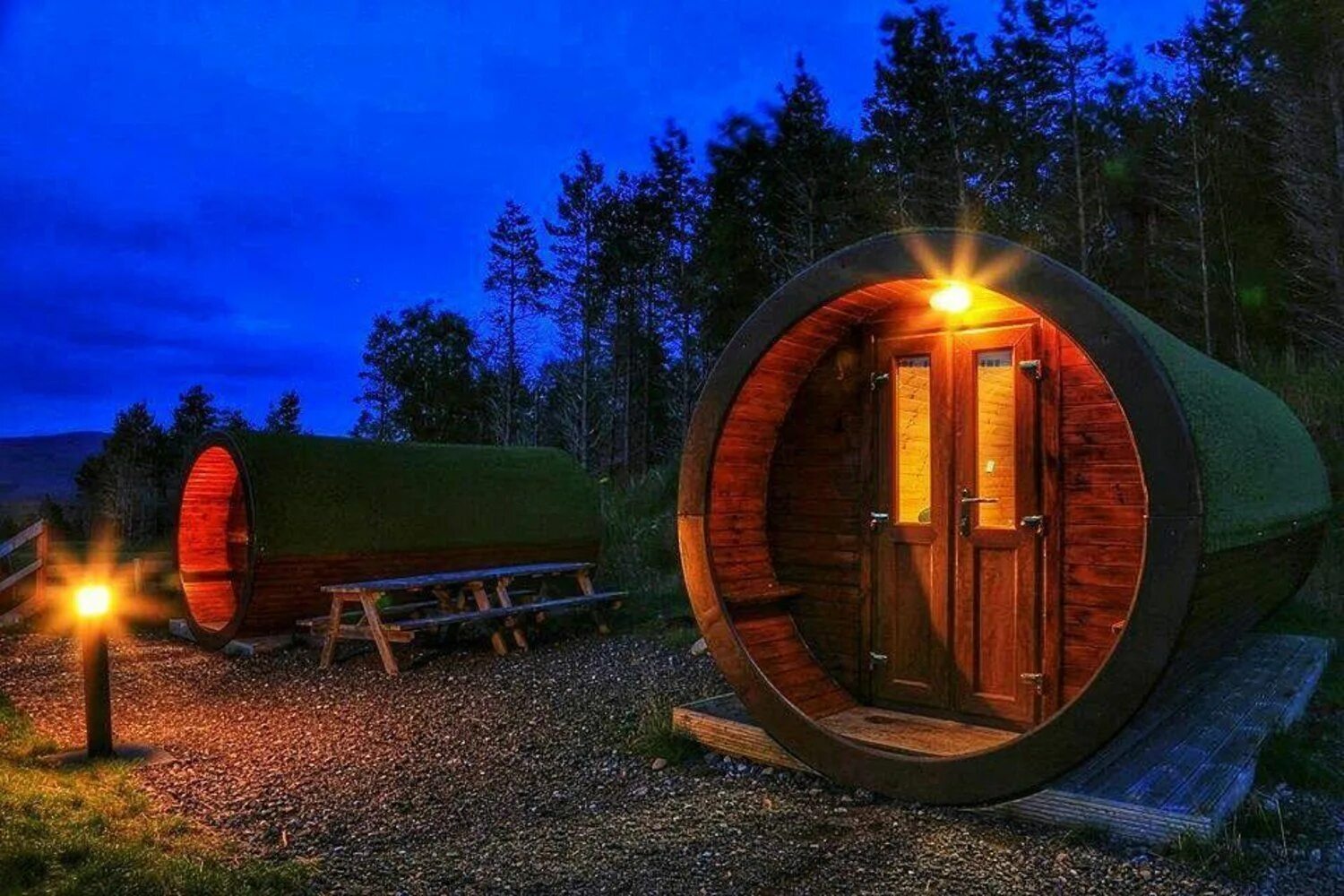 Russiadiscovery глэмпинг. Ural glamp. Глэмпинг холмы сенгилей. Купольный глэмпинг. Глэмпинг мамонт кэмп алтай.