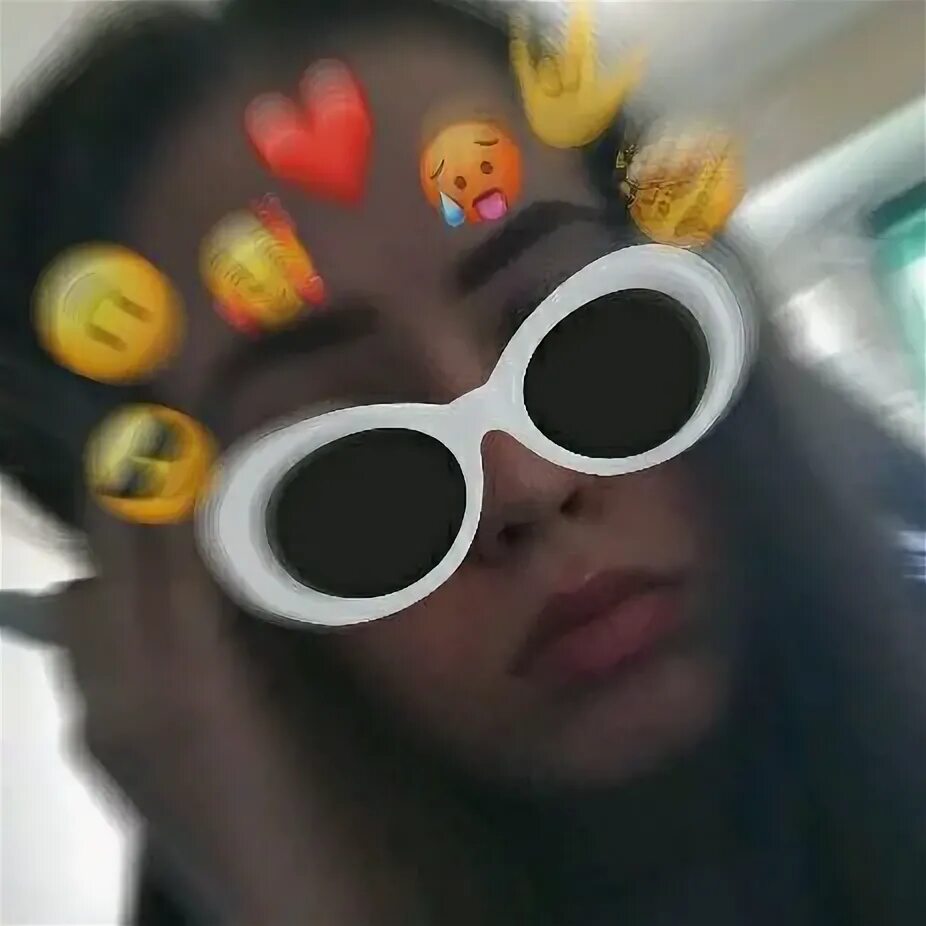 Я сосиска. Лиза лох. Лизка сосиска. Анекдоты про лизу смешные. Полный расколбас фрэнк.