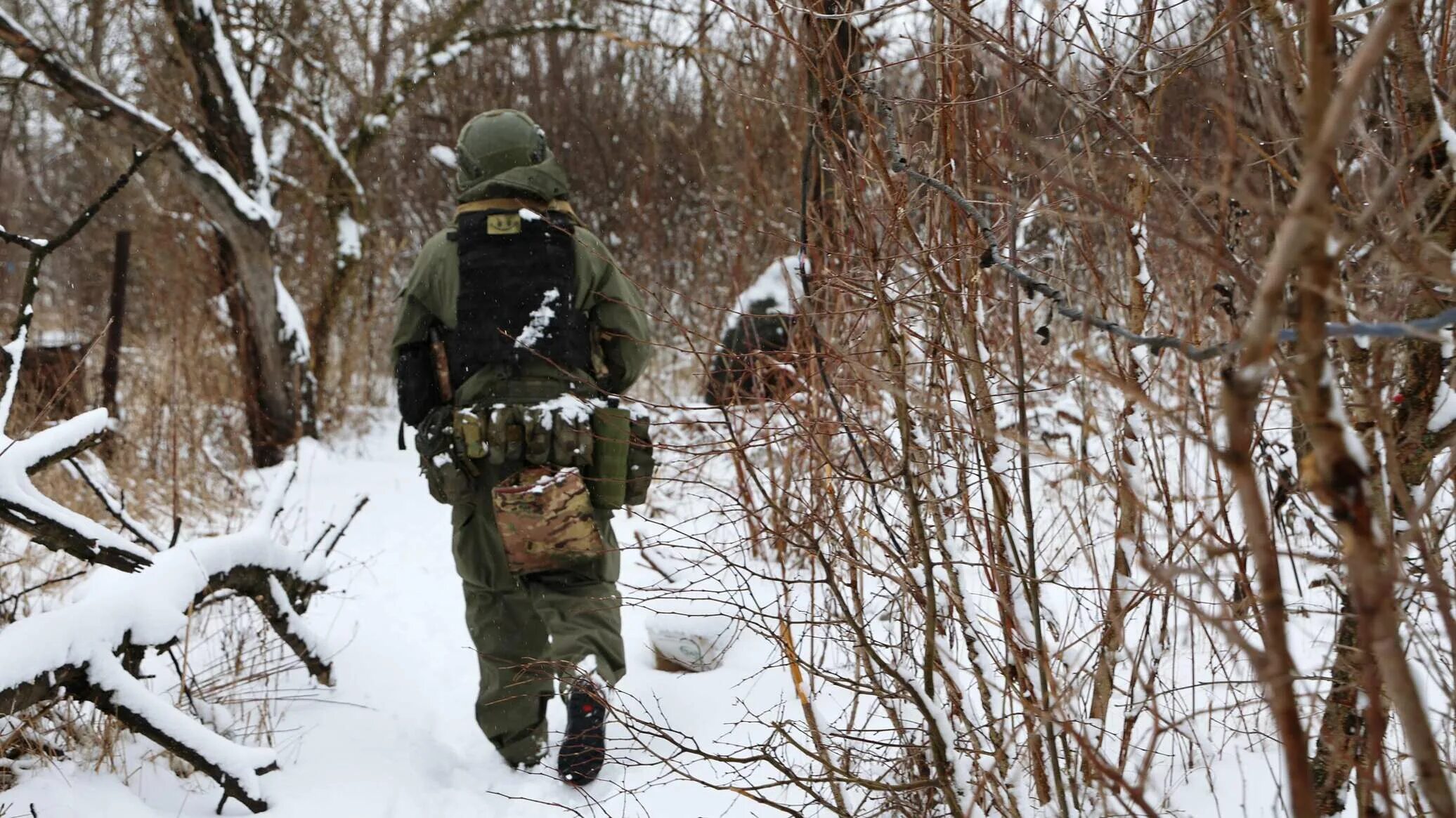 Войсковая разведка. Боевые действия. Военный пост. Бойцы армии России в Авдеевке зима.