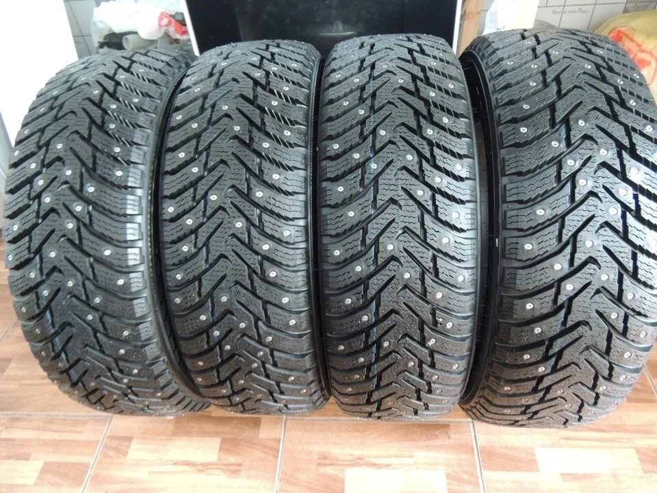 Хаки шины. Hakkapeliitta 8. Nokian Tyres Hakkapeliitta 8. Нокиан хакапелита 8. Nokian Hakkapeliitta 8 SUV.