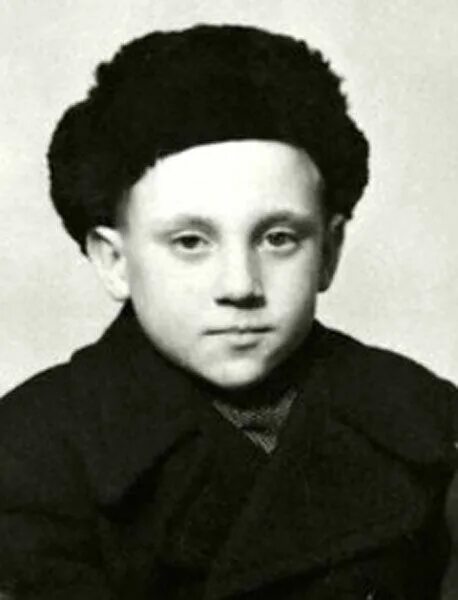 Детские фото высоцкого владимира Знаменитости в детстве. Фото из домашних архивов. Часть 11. Владимир Высоцкий Ки