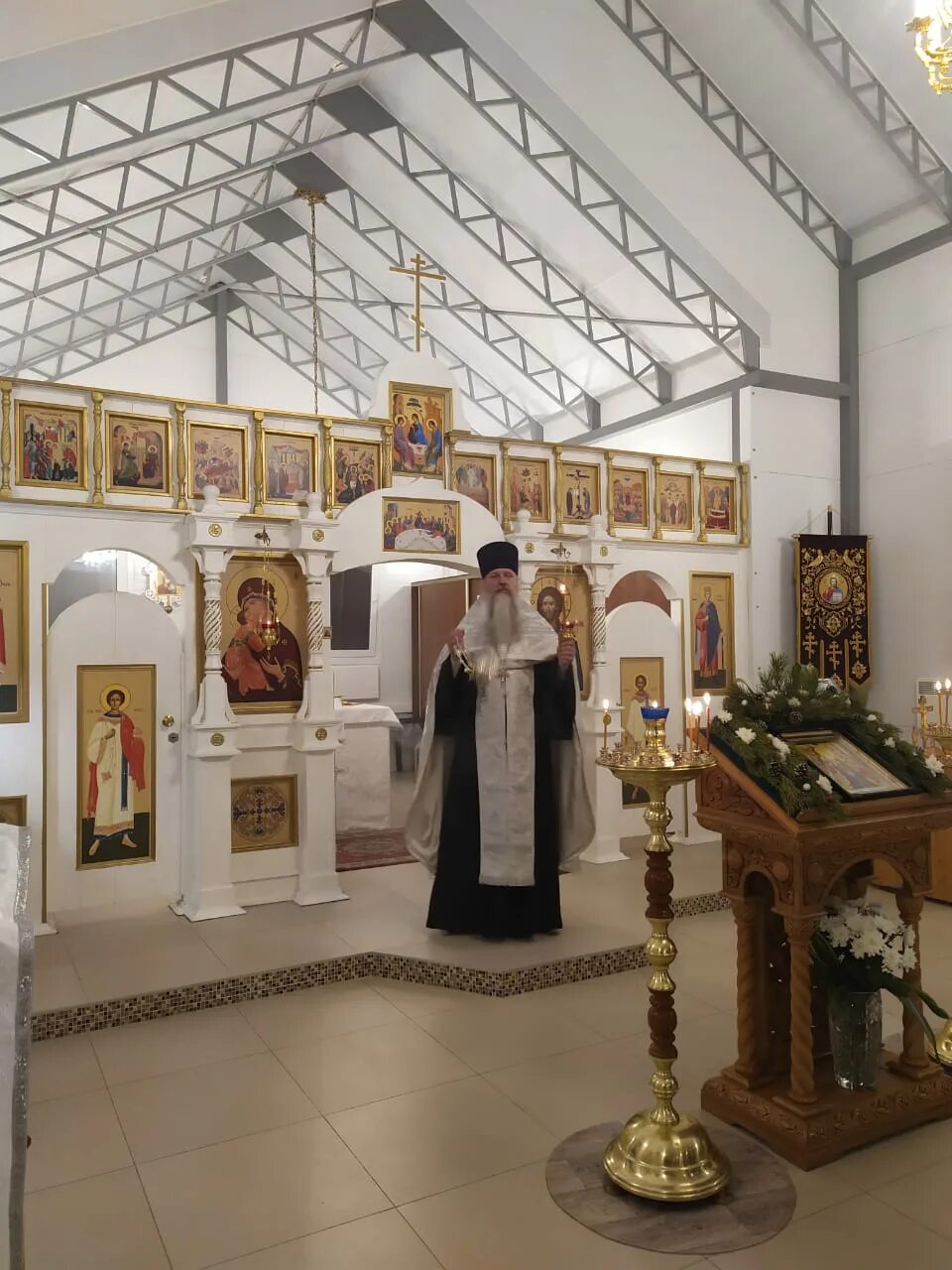 Храм святых владимира и ольги в черемушках. Храм владимира и ольги, равноапостольных город обнинск. Церковь равноапостольных владимира и ольги в черемушках, москва. Храм владимира и ольги в черемушках. Храм владимира и ольги в черёмушках фото.