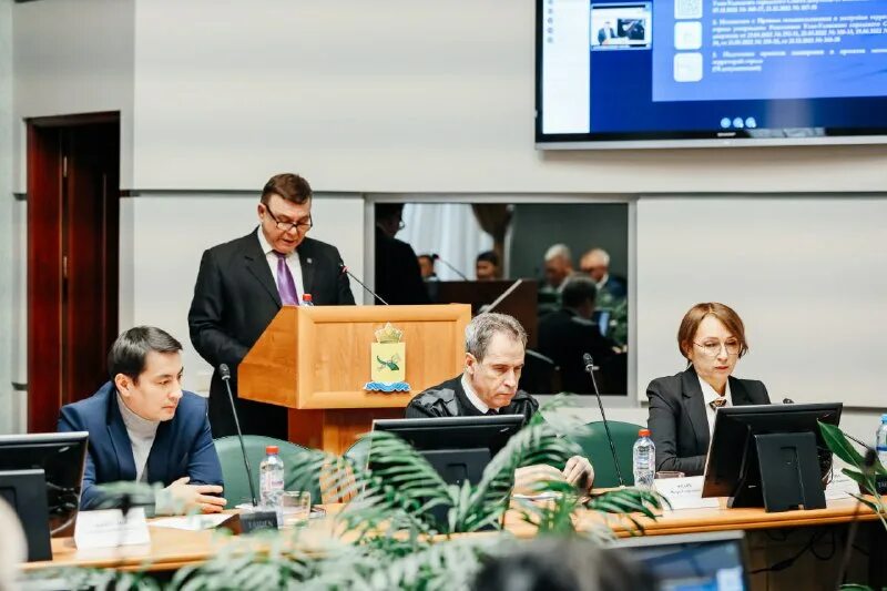 комитет по архитектуре и градостроительству улан удэ. александр маренич улан-удэ главный архитектор. главный архитектор улан-удэ. комитет по архитектуре и градостроительству улан удэ. улан удэ площадь советов дом советов.