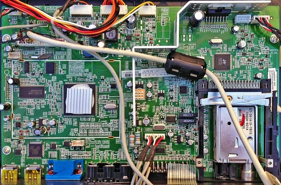 Можно прошить телевизор. Mainboard 40-ldmk35-mae2xg. Прошивка TCL. TCL 26a33h. Прошивка телевизора TCL 65.