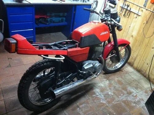 Переделываем яву. Переделываем яву. Ява 638 переделка. Ява 350 переделка. Ява 634 cafe racer.