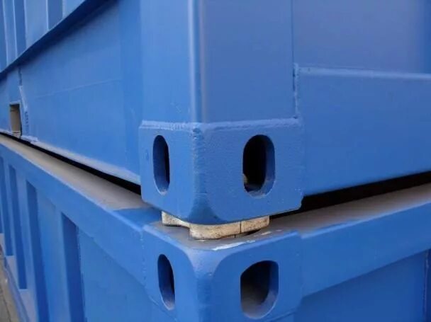 Твистлок для контейнера макгрегор. Стопор контейнера 974623. Фитинг крепления 20 футовый контейнер. Фитинги для крепления контейнеров на трал тверьстроймаш. Твистлок для крепления контейнера.