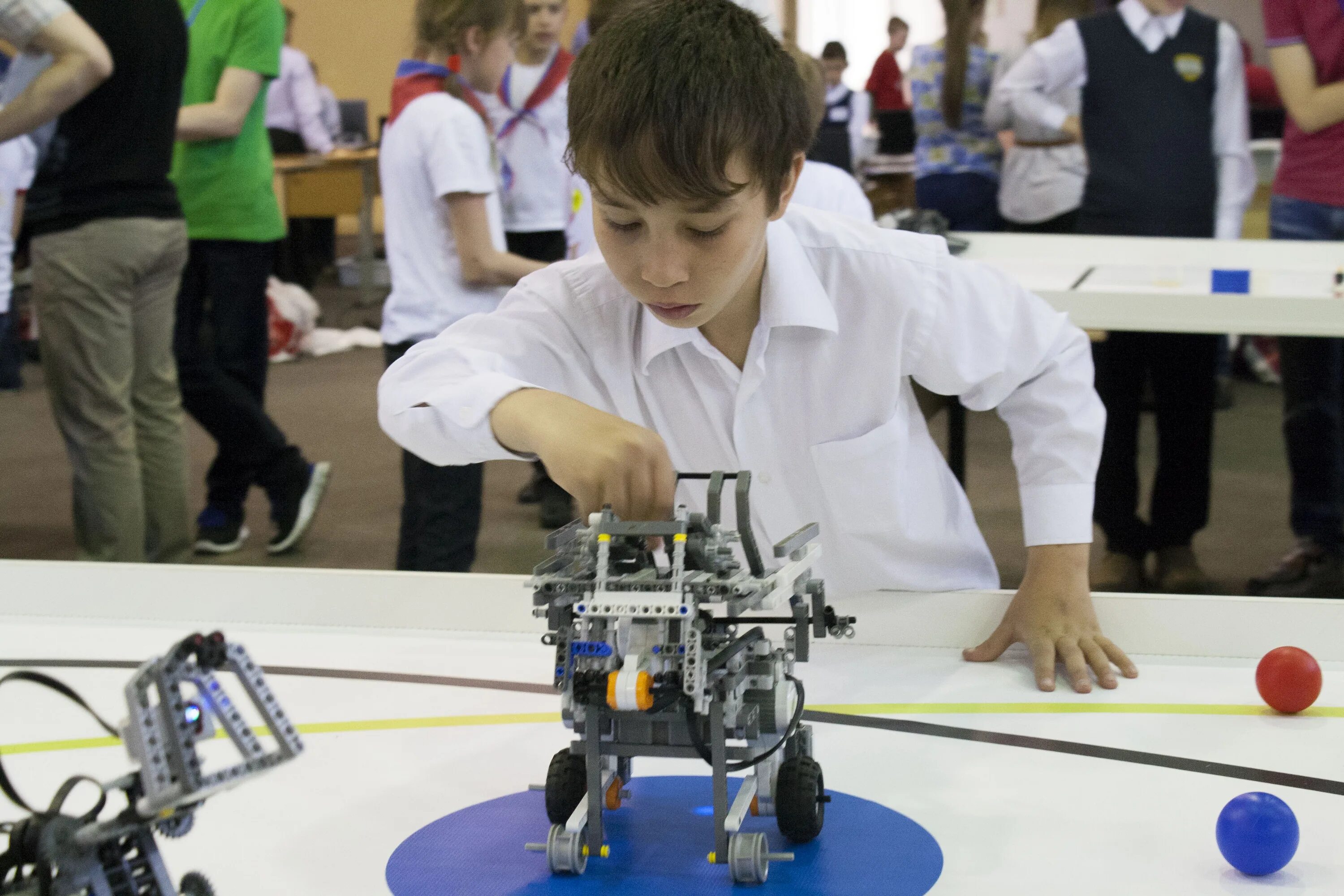 Робототехника региональный этап. Робототехника в школе. Роботы исследователи. Чемпионат по робототехнике. Региональной олимпиады по робототехнике.