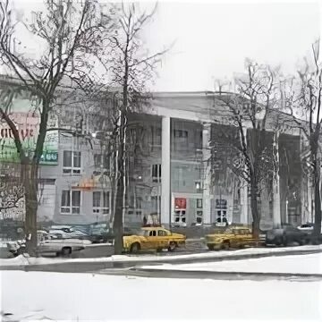 Центр семьи псков. Областной центр семьи псков. псков ленина 1 центр семьи. площадь ленина 1 псков центр семьи. областной центр семьи псков здание.