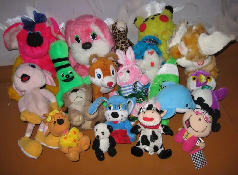 Игрушки. Много игр. Каталка-игрушка "говорящий жук" vtech. Мягкие игрушки много. Много игрушек.