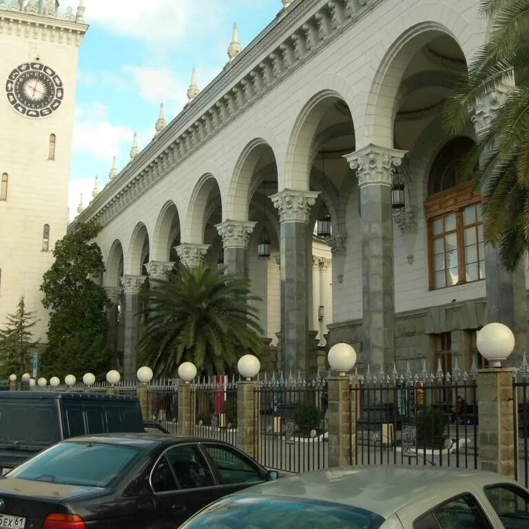 Сочи навагинская отель. Сочи навагинская отель. Отели в сочи рядом с вокзалом. Отели в сочи рядом с вокзалом. Сити парк отель сочи.