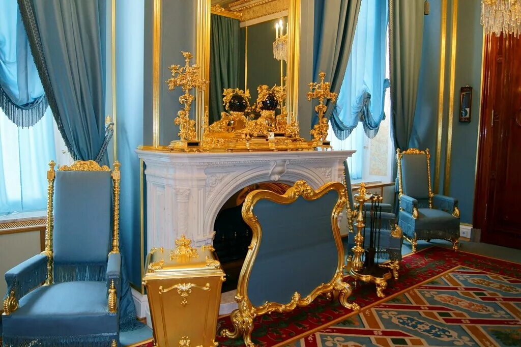 сенатский дворец внутри. большой кремлёвский дворец гостиная императрицы. собственная половина. покои императора в большом кремлевском дворце в. малахитовый зал большого кремлевского дворца.