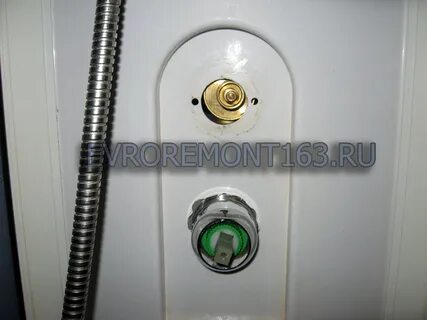 Течет кран в душевой кабине