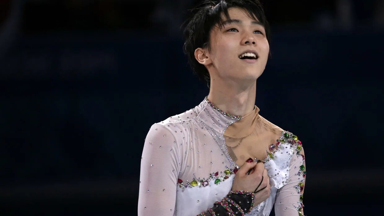 Yuzuru hanyu hope and legacy. Фигурист юзуру ханью. Юдзуру ханю 2022. Юдзуру ханю фигурное катание. Юдзуру ханю 2010.