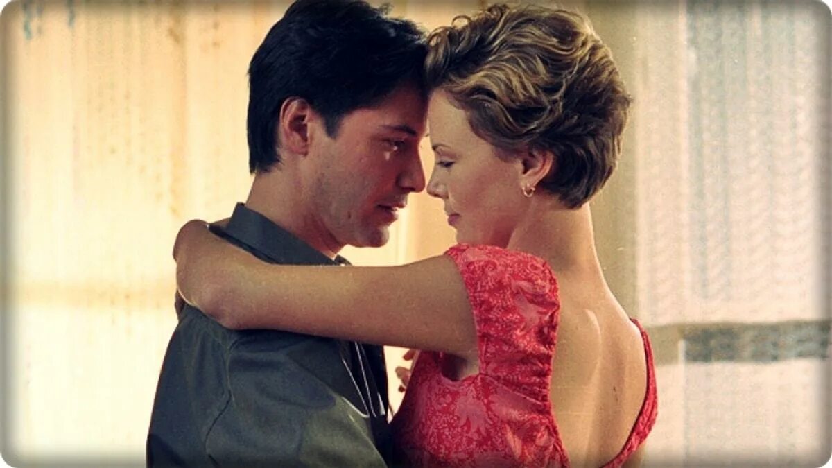 Sweet films. Сладкий ноябрь (Sweet November) (2001). Шарлиз Терон и Киану Ривз сладкий ноябрь. Шарлиз Терон сладкий ноябрь.