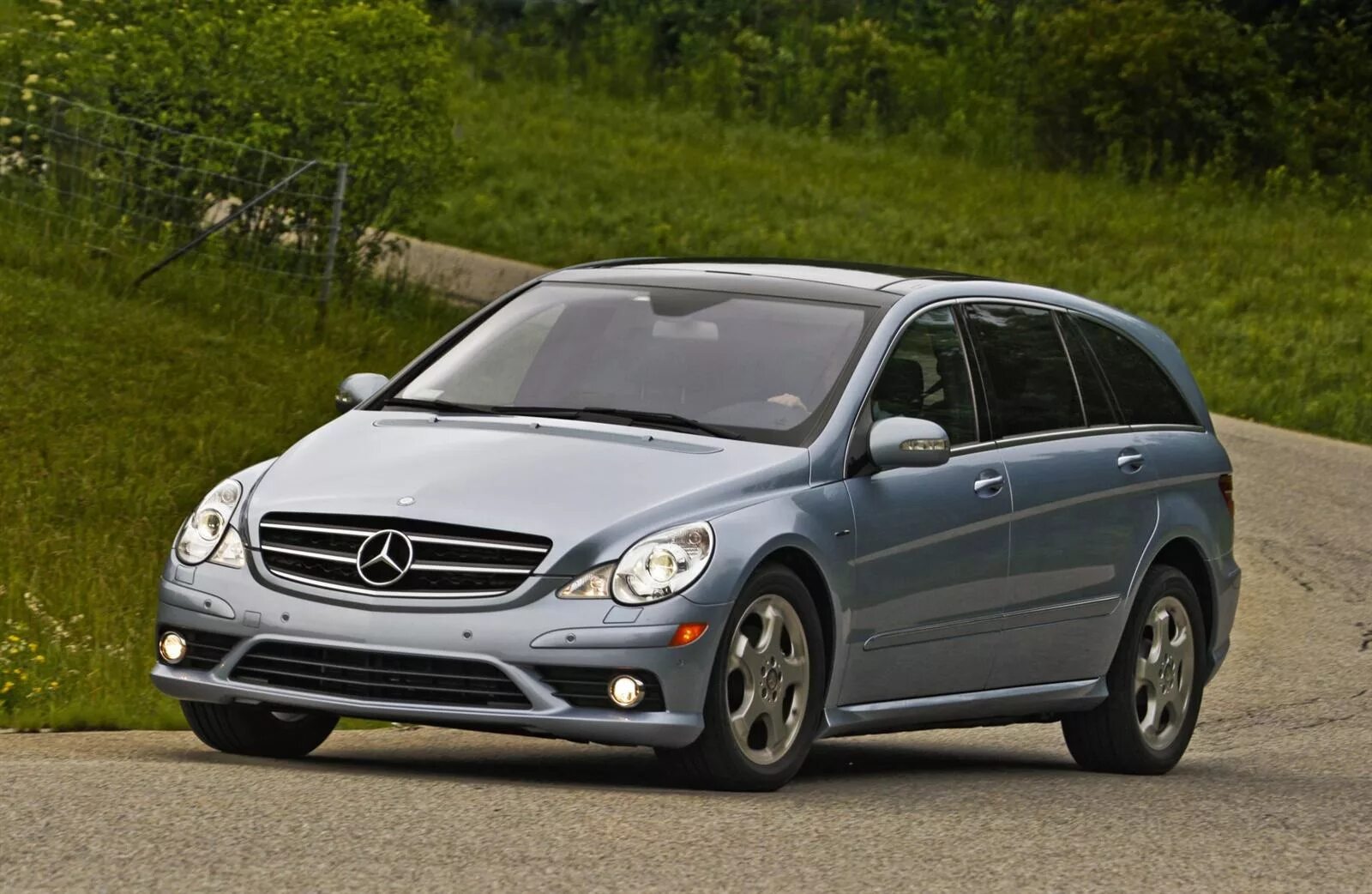 Мерседес r350 amg. Р класс тема. Р класс тема. Mercedes-benz r-klasse 2009. Mercedes benz r class 2019.