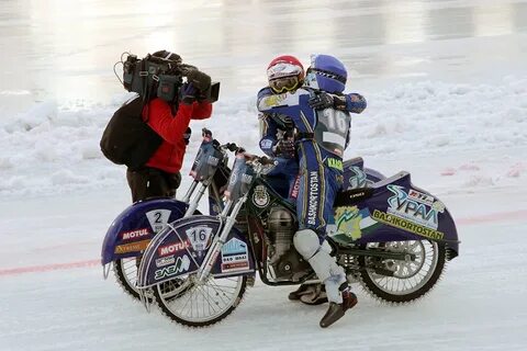 Мотогонки на льду