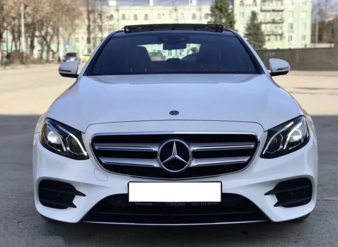 Мерседес e 2018 белый. Мерседес e500 amg. Е200 w212 2010. Белый мерседес внедорожник. Мерседес 28мл.