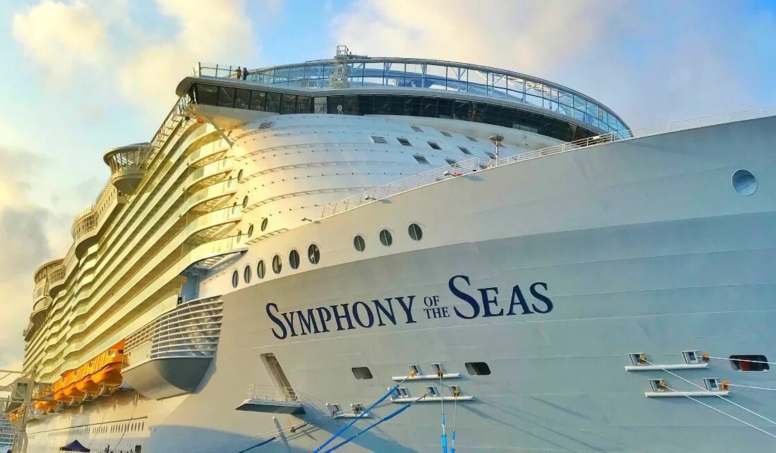 Лайнер «symphony of the seas» (симфония морей). Круиз симфония. Лайнер princess роял карибиан. Круизный лайнер симфония мария. Картина симфония корабль.