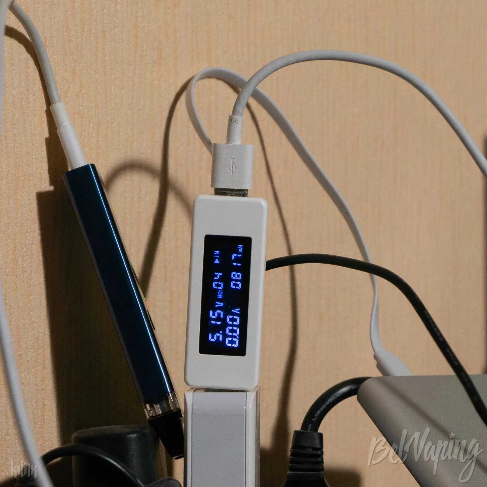 Xros как заряжать. Зарядка от vaporesso xros. vaporesso xros mini зарядка. зарядка xros 3 mini. вапорессо хрос 2 зарядка.