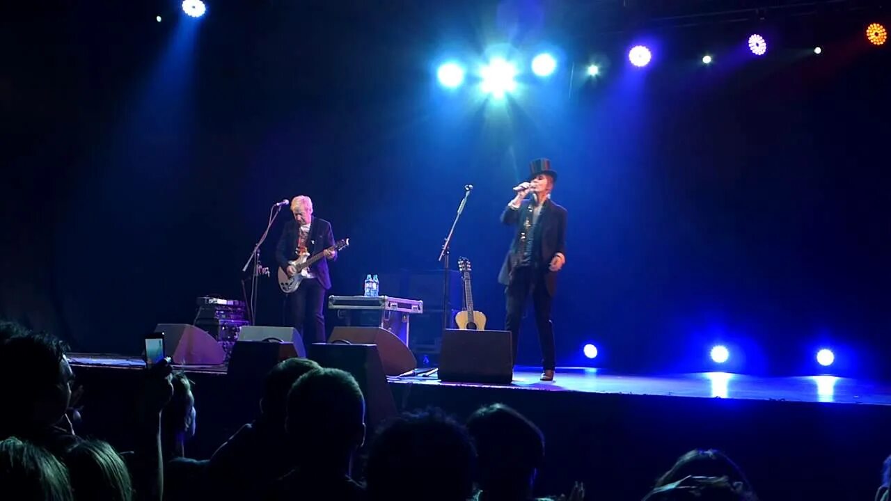 сьюзана вега. "suzanne vega" && ( исполнитель | группа | музыка | music | band | artist ) && (фото | photo). Nico vega - beast. Vega live. Vega live.