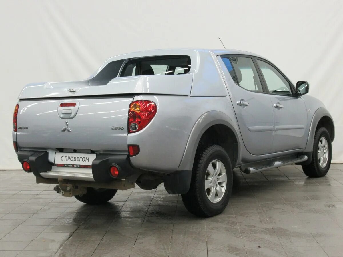 Л 200 поколения. Mitsubishi l200 4. Mitsubishi l200 IV поколение. Mitsubishi l200 2.5 2011. Митсубиси л200 4 поколения.