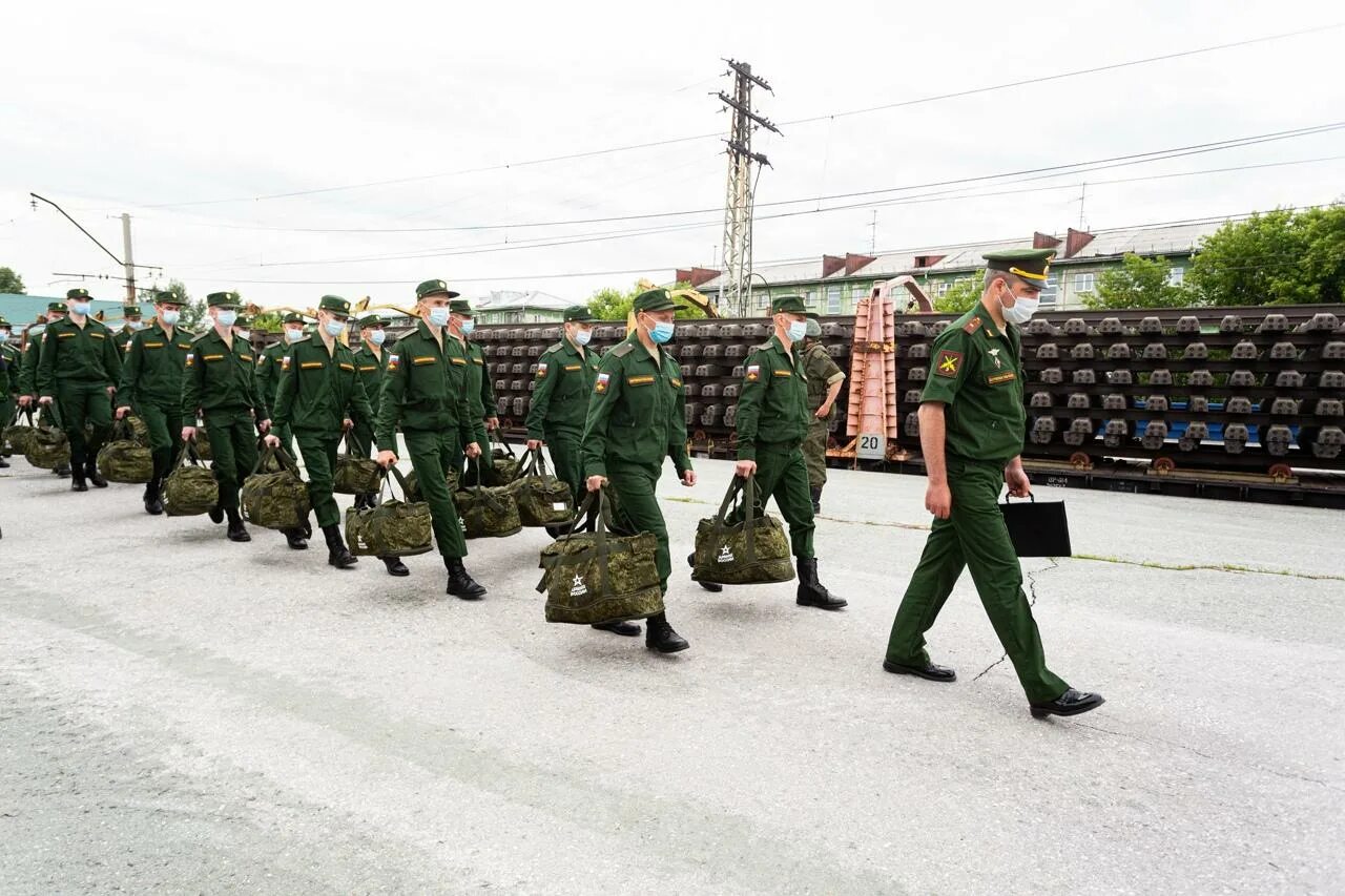 Военный эшелон с призывниками. Армия России фото. Военные Украины. Возрождение Российской армии. Эшелон призывников