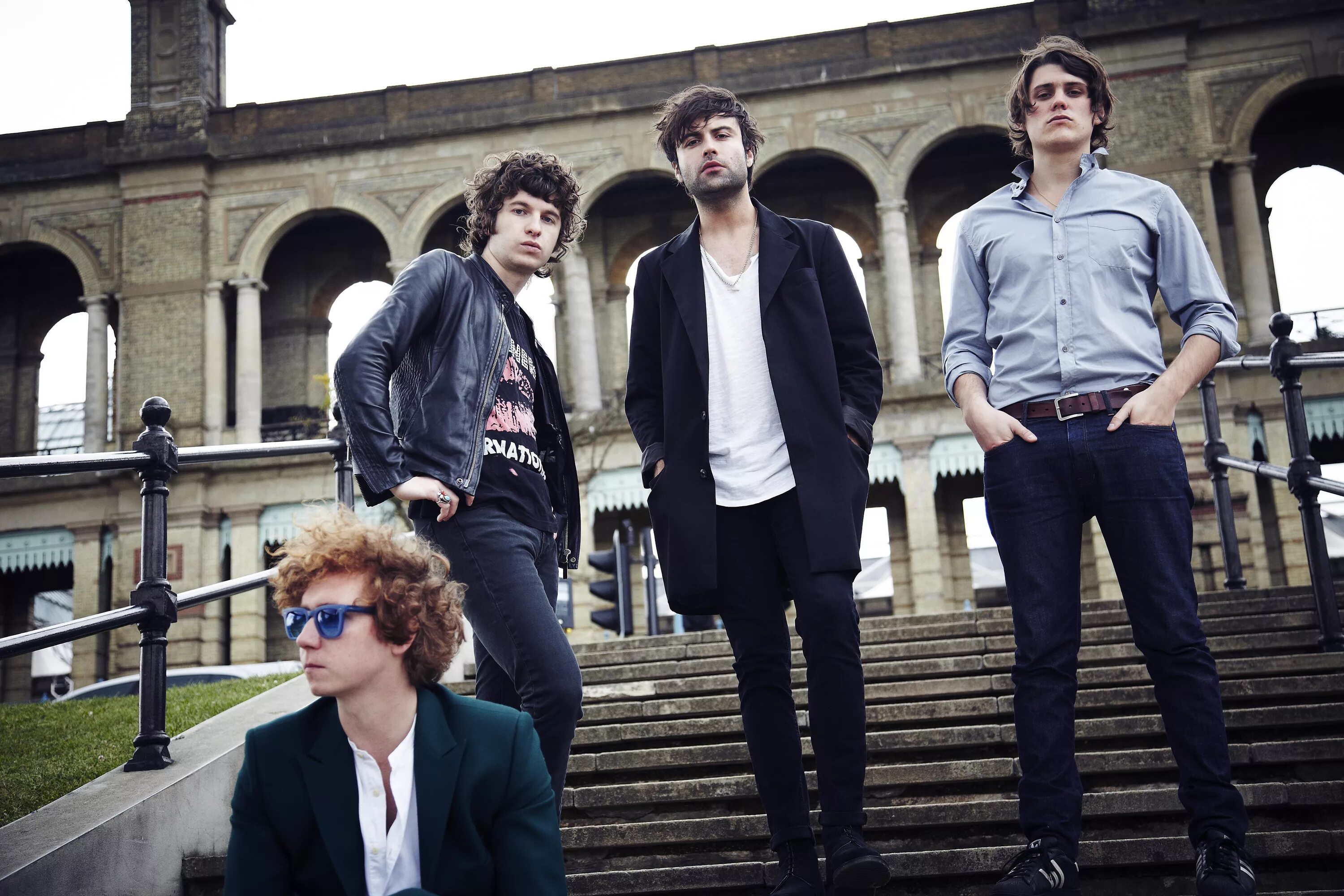 Kook. Группа the Kooks. The Kooks солист. The Kooks 2022. Инди примеры