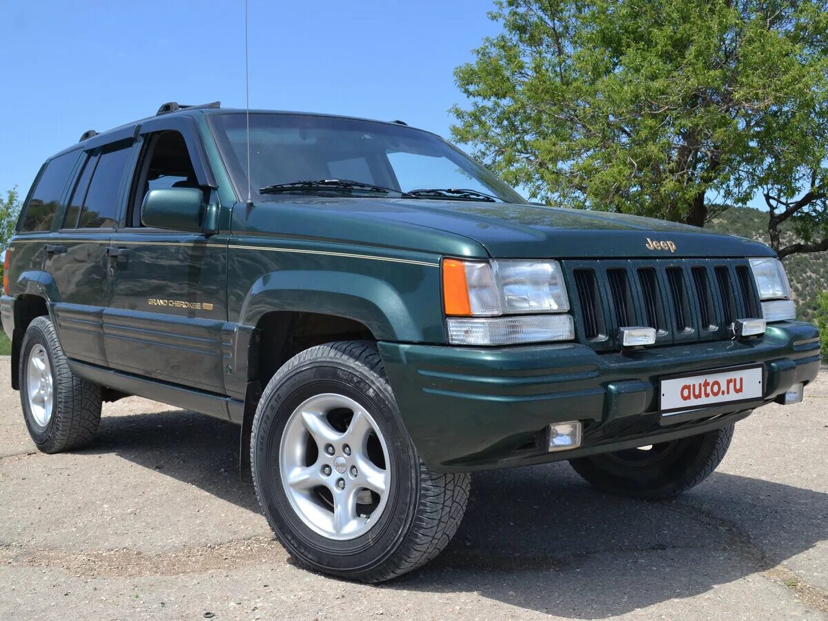 Куплю гранд чероки б у. Jeep Grand Cherokee ZJ 1997. Jeep Grand Cherokee 1997. Jeep Grand Cherokee 1997 года. Джип Гранд Чероки 1997 зеленый.