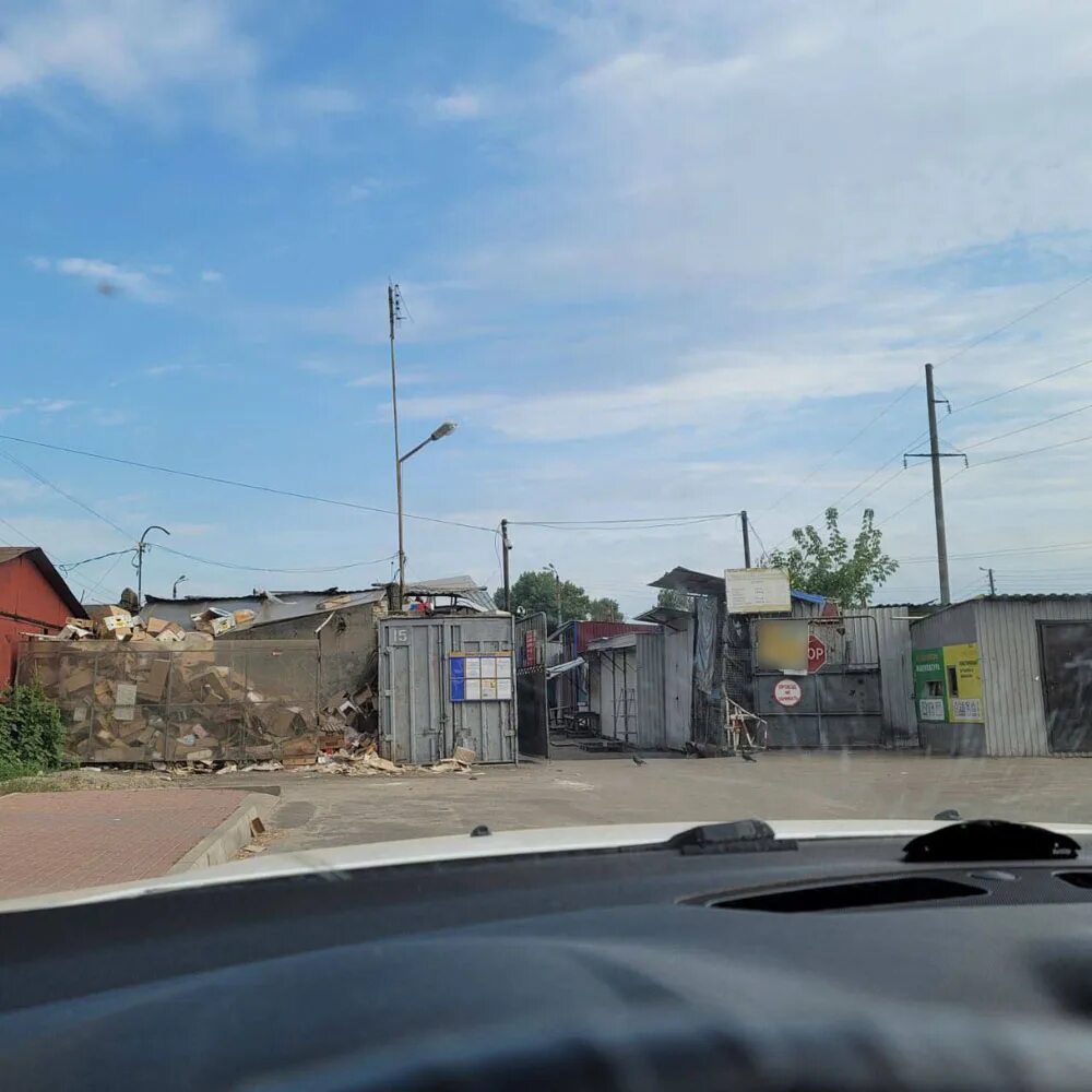 Володарский рынок брянск. Володарский рынок брянск фото. Володарский рынок брянск. Рынок брянск. Фото володарского рынка брянск.