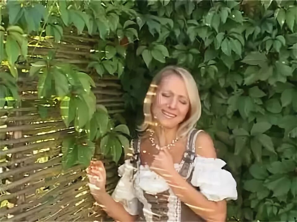 живёт галина песня текст.