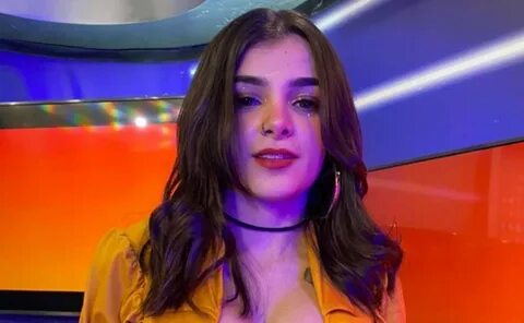 "Tatuadora de confianza"; Karely Ruiz muestra nueva "profesi...