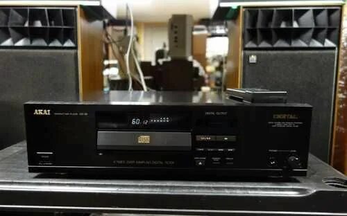 Akai CD 36. CD Akai CD-69. Philips CD 614. Akai am-2350.