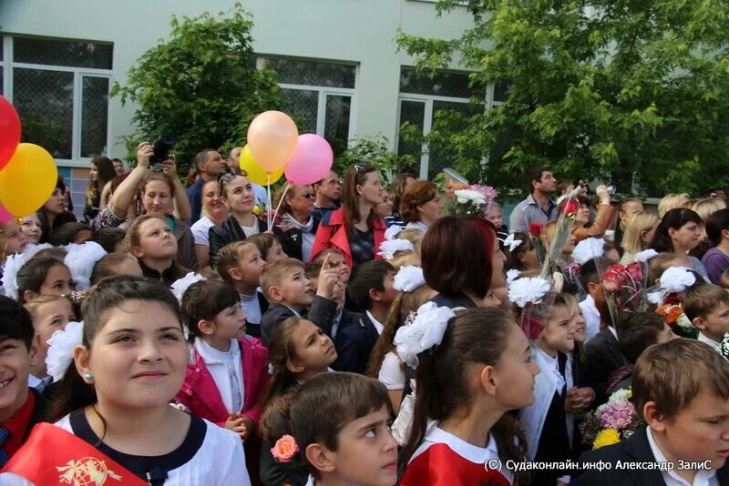 Судак школа 2. Школа 4 Судак. Сайт школы 2 города судака. Школа 2 Судак Потапенко.