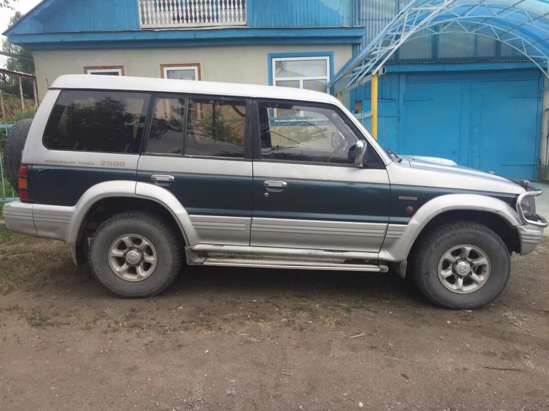 Паджеро 2 поколение купить. Mitsubishi Pajero 2 поколение. Митсубиси Паджеро 2покаление. Митсубиси Паджеро 1996. Mitsubishi Pajero 1994.