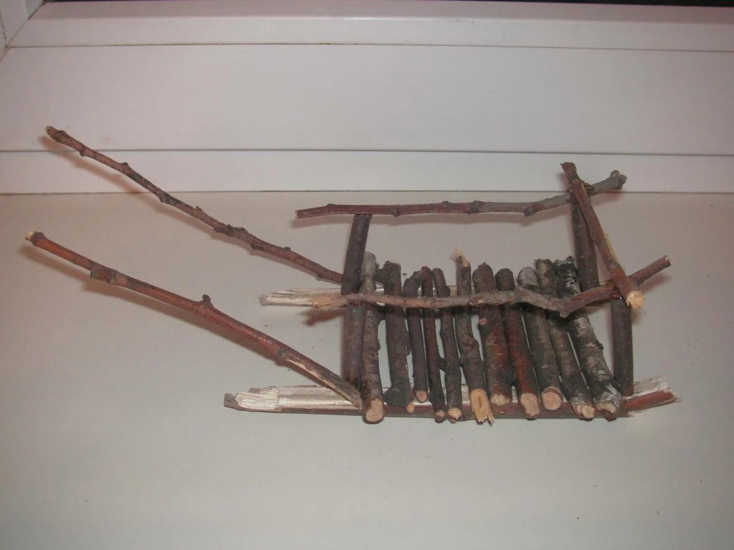 Люстра из веток. Торшер из коряги. Декор из веток. Поделки из веток. Композиция из веток.