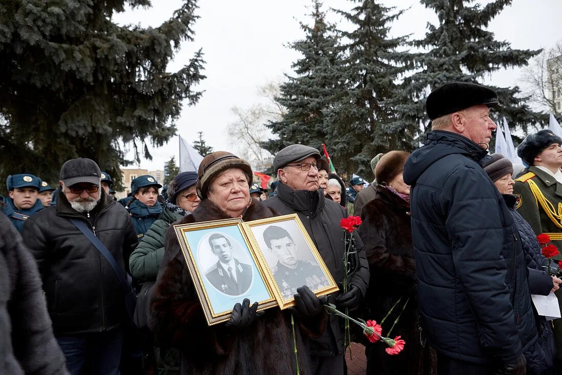 Траурный митинг памяти. День памяти афганцев. День афганца 2023. Митинг в Воронеже 15 февраля у памятника афганцам.