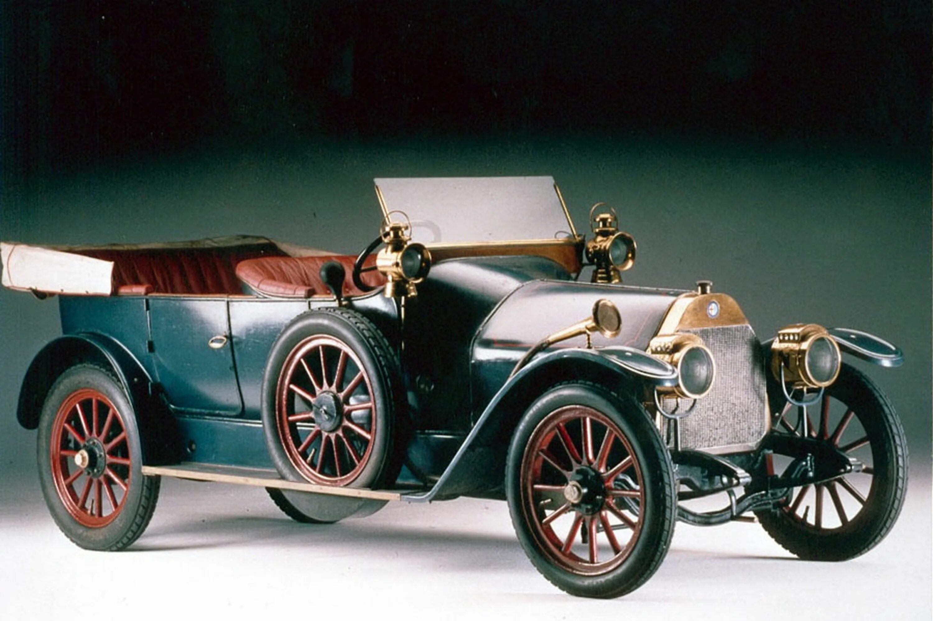 Alfa Romeo — a.l.f.a. 24 h.p. (1910). Альфа Ромео 1910. Alfa Romeo 24hp.. Первый автомобиль Альфа Ромео. Откуда появились машины